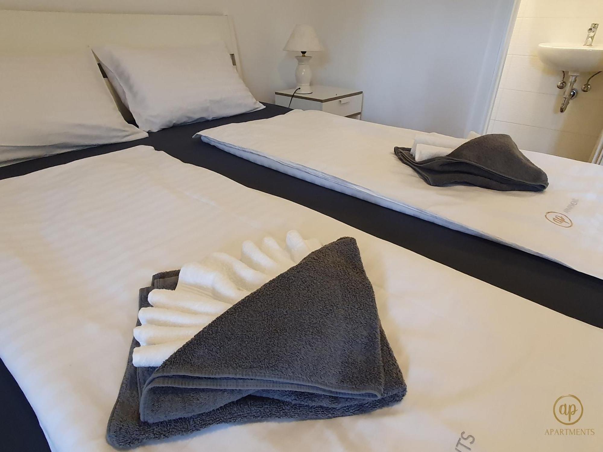Apartment With Seaview And Garden For 6 포르토로즈 외부 사진